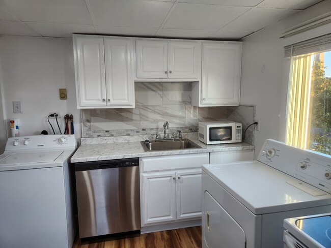 686 Bloom Rd, Unit Apt 201 in Danville, PA - Foto de edificio - Building Photo