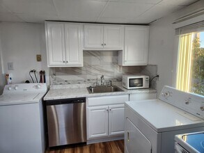 686 Bloom Rd, Unit 301 in Danville, PA - Building Photo - Building Photo