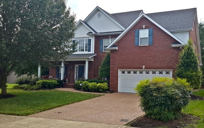 property at 109 Fieldcrest Ct