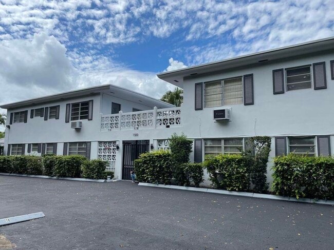 property at 1500 S 20th Ave