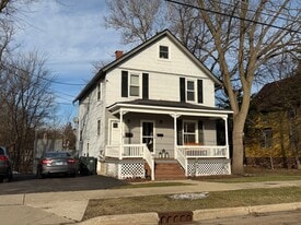 212 Franklin St in Barrington, IL - Building Photo