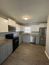 208 Kent Ct in Ladson, SC - Building Photo - Building Photo