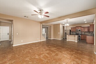 21512 N Denton Dr in Maricopa, AZ - Building Photo - Building Photo