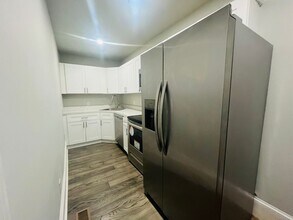 1055 Walnut St in Macon, GA - Building Photo - Building Photo