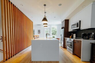 126 W Florentia St in Seattle, WA - Building Photo - Building Photo