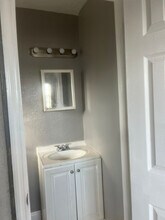 2401 NW 7th St in Fort Lauderdale, FL - Foto de edificio - Building Photo