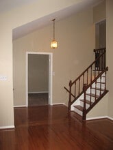 8626 Ambrose Ct in Manassas, VA - Foto de edificio - Building Photo