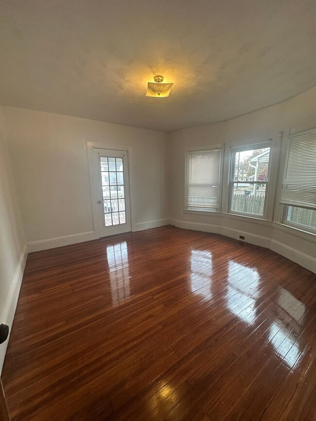 48 Eleanor Rd in Springfield, MA - Building Photo - Building Photo