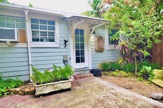1121 NE 1st Ave. in Fort Lauderdale, FL - Building Photo - Building Photo
