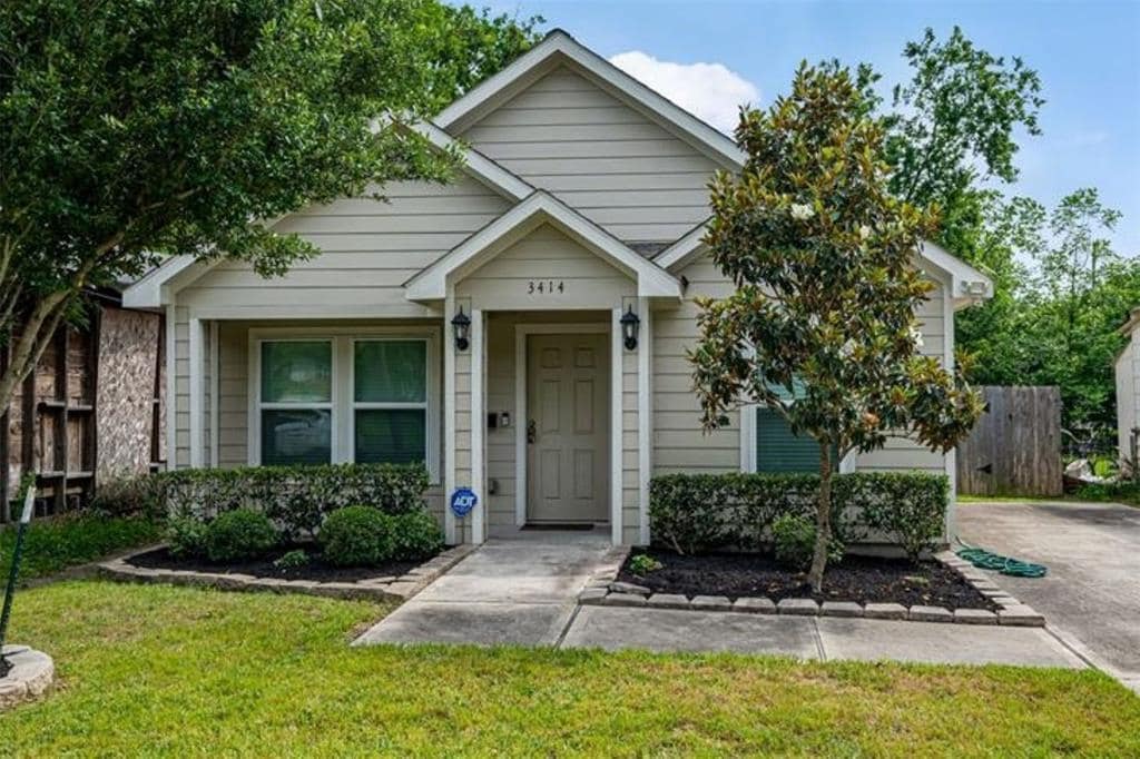 3414 Hadley St Photo