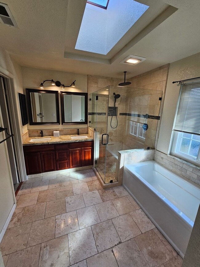 24814 Eden Ave in Hayward, CA - Building Photo - Building Photo