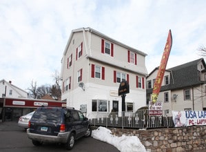 100 Park Rd in West Hartford, CT - Building Photo - Building Photo