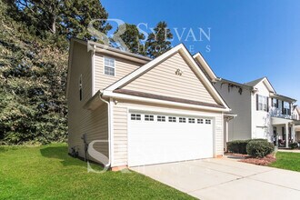 644 Stillgreen Ln in Charlotte, NC - Building Photo - Building Photo