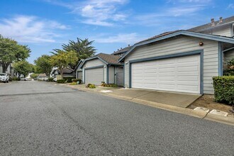 361 Michelle Ln in Daly City, CA - Building Photo - Building Photo