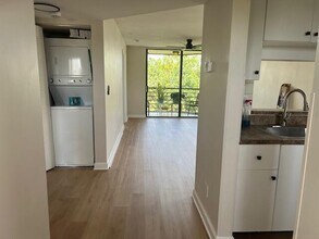 3138 Via Poinciana in Greenacres, FL - Building Photo - Building Photo