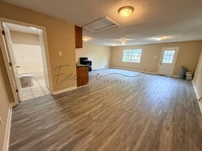 1300 16th St in Lake Charles, LA - Building Photo - Building Photo