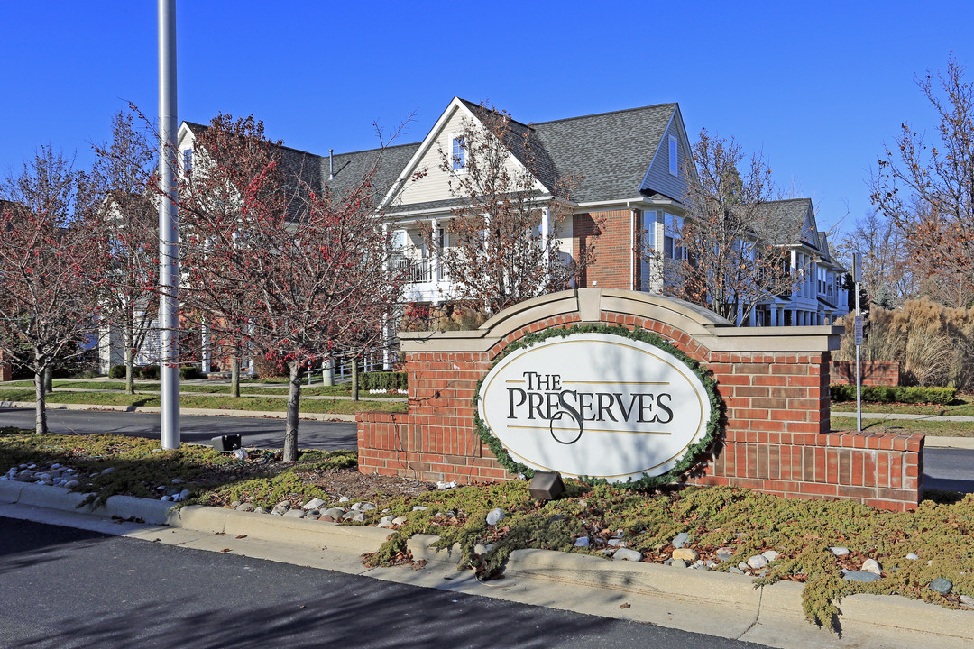 The Preserves in Sterling Heights, MI - Building Photo