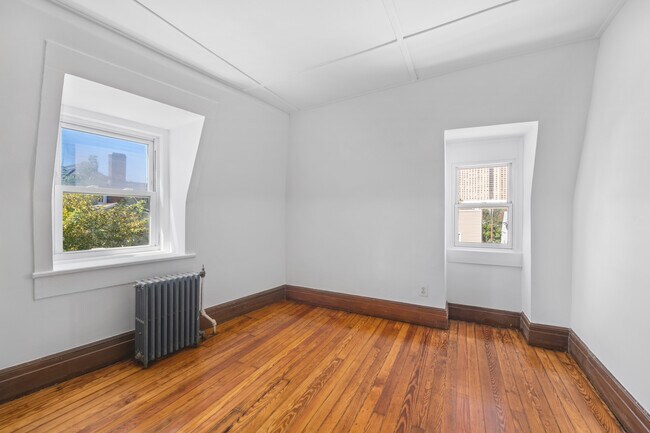 15 Fort Charles Pl, Unit 3 in Bronx, NY - Foto de edificio - Building Photo