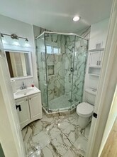 15024 Vose St in Los Angeles, CA - Building Photo - Building Photo