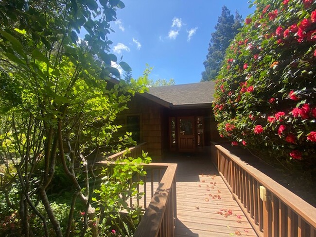 property at 1700 Duck St