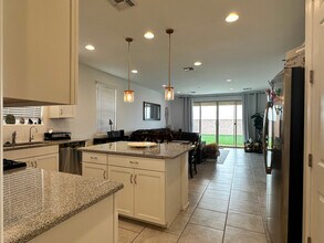 6465 E Via Arroyo Largo in Tucson, AZ - Building Photo - Building Photo