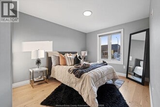 1322 Tom Toth St in Lasalle, ON - Building Photo - Building Photo