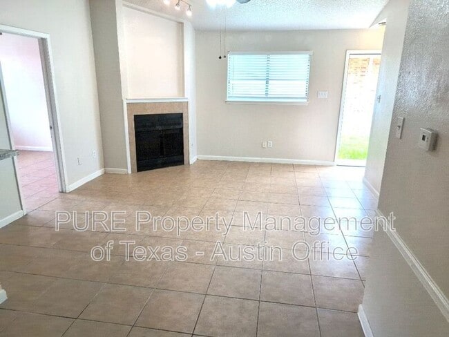 1611 Whirlwind Trail in Round Rock, TX - Building Photo - Building Photo