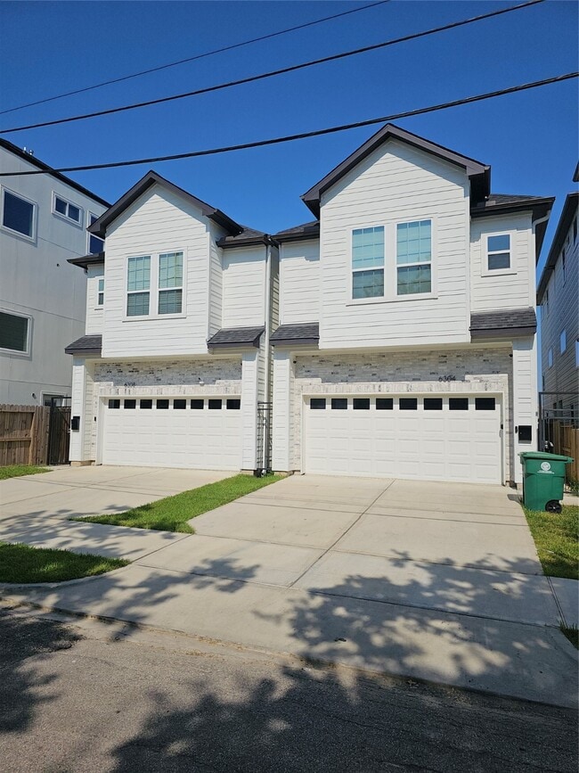 property at 4427 Elmwood St