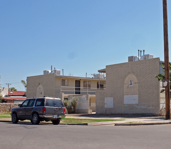3100 Pera Ave in El Paso, TX - Foto de edificio - Building Photo