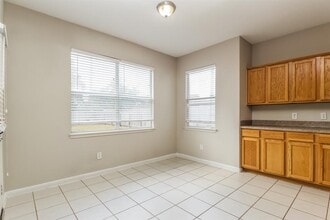 21502 Falvel Misty Dr in Spring, TX - Foto de edificio - Building Photo