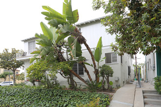 273 S Doheny Dr in Beverly Hills, CA - Building Photo - Building Photo