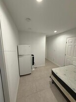 3101 SW 14th St in Fort Lauderdale, FL - Building Photo