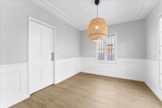 335 N Genesee Ave in Los Angeles, CA - Building Photo - Building Photo