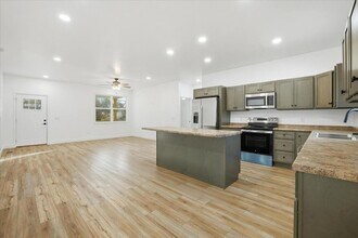 939 Nichols Rd in Dandridge, TN - Building Photo - Building Photo