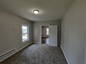 141 Hawkins St in Derby, CT - Building Photo - Building Photo