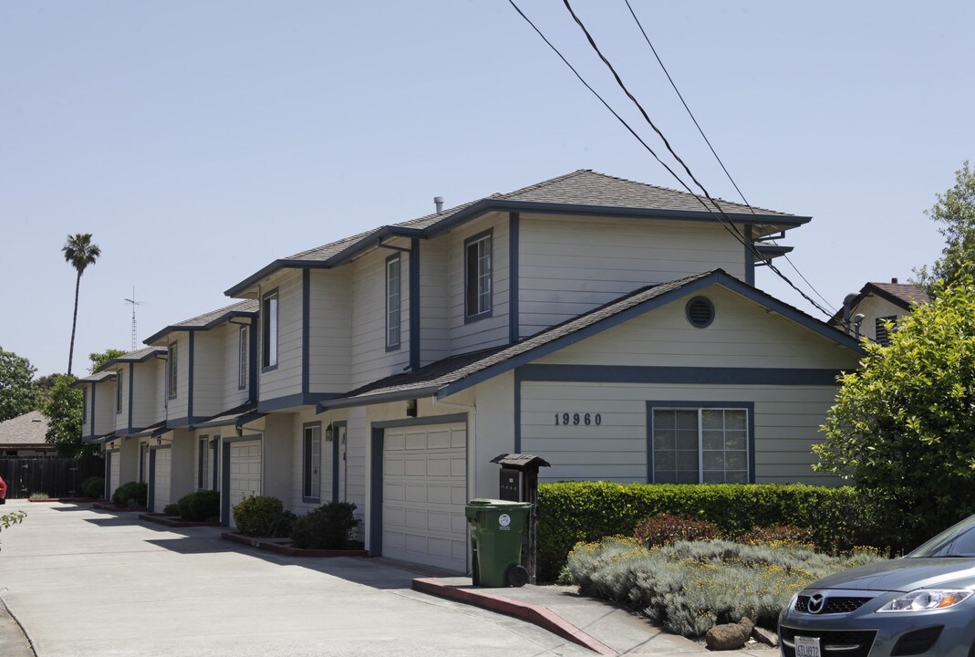 19960 Wisteria St in Castro Valley, CA - Foto de edificio