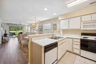 22 Greenbriar Ave in Pawleys Island, SC - Foto de edificio - Building Photo
