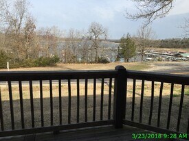 1811 Central Blvd in Bull Shoals, AR - Building Photo
