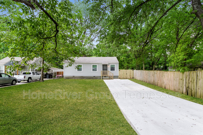property at 4113 Willowview Ave