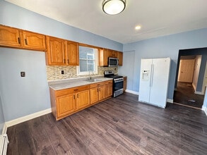 244 Amherst St in East Orange, NJ - Building Photo - Building Photo