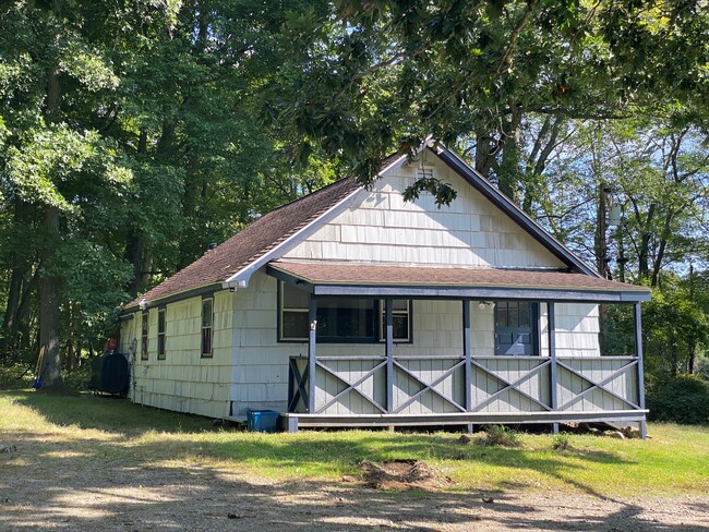 71 Turkey Roost Rd in Monroe, CT - Building Photo - Building Photo