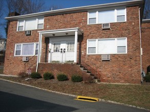 Parsippany Village in Morris Plains, NJ - Building Photo - Building Photo