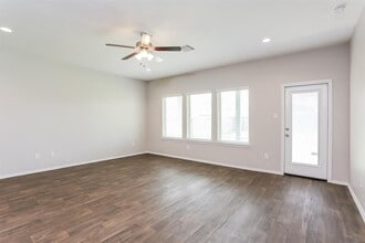 2407 Georgina Falls Dr in Spring, TX - Building Photo - Building Photo