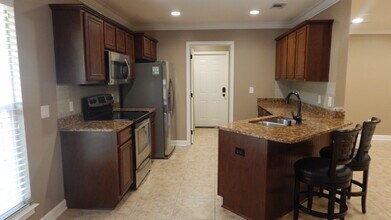 65 10th St in Shalimar, FL - Building Photo - Building Photo