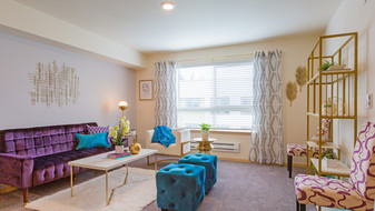 Crossroads Active Senior Community in Bellevue, WA - Building Photo