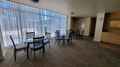 1331 Park Ave SW, Unit 501 in Albuquerque, NM - Foto de edificio - Building Photo