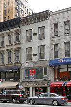 1018 Lexington Ave in New York, NY - Building Photo - Primary Photo