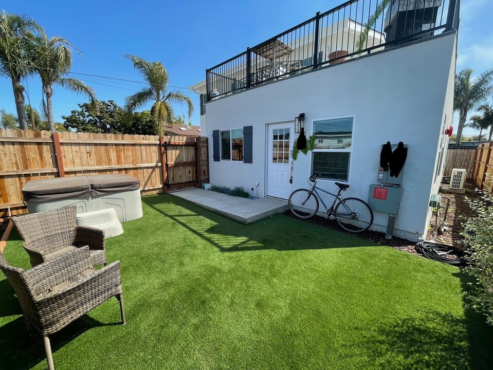 869 7th St, Unit Downstairs in Imperial Beach, CA - Foto de edificio