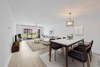 9650 Victoria Ln in Naples, FL - Building Photo - Building Photo