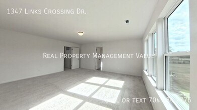 1347 Links Crossing Dr in Monroe, NC - Building Photo - Building Photo